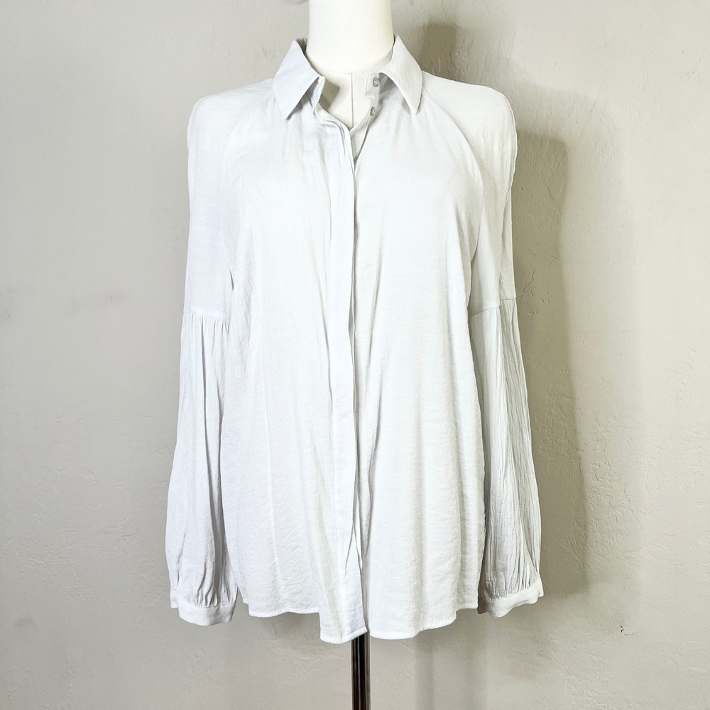 YAYA WOMEN Button Front Long‎ Sleeve Blouse Shirt Light Gray White Size 38 / M